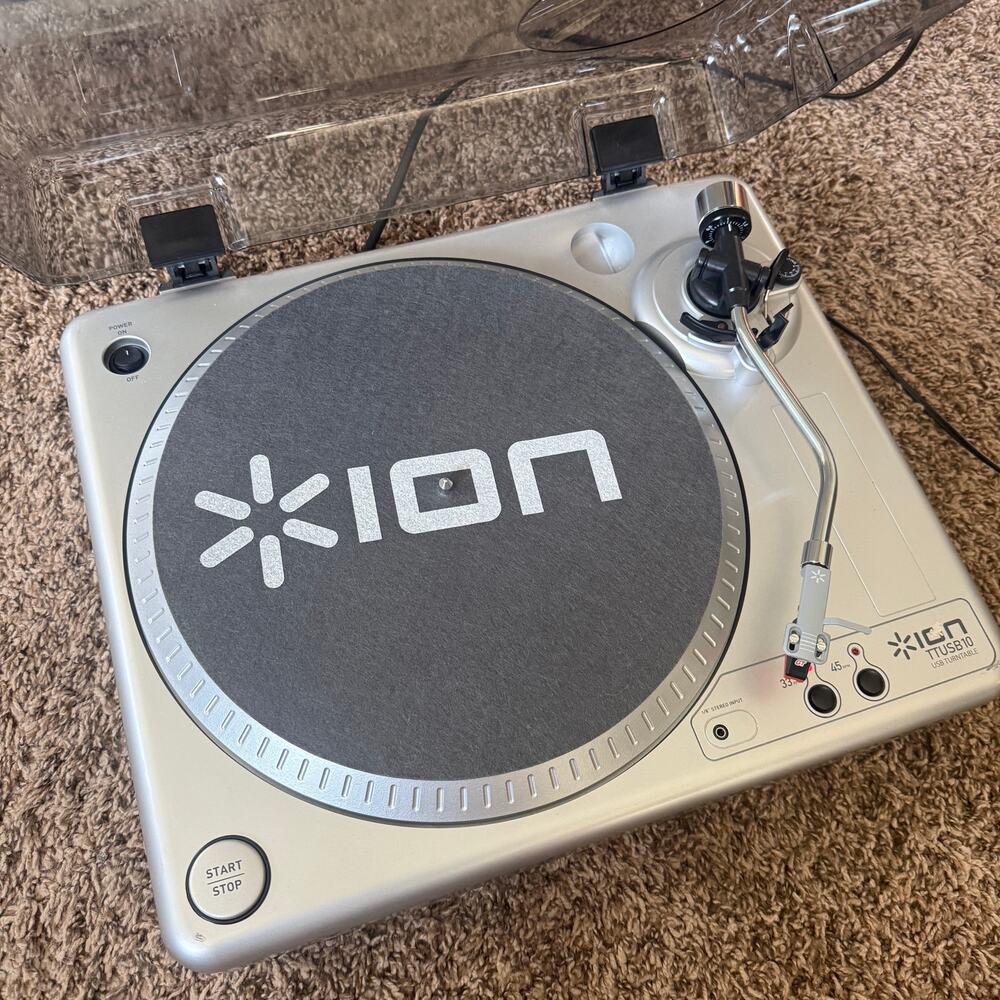 Silver Ion Audio TTUSB10 USB Output Turntable Belt Drive 33 45 RPM W/ Dust Cover